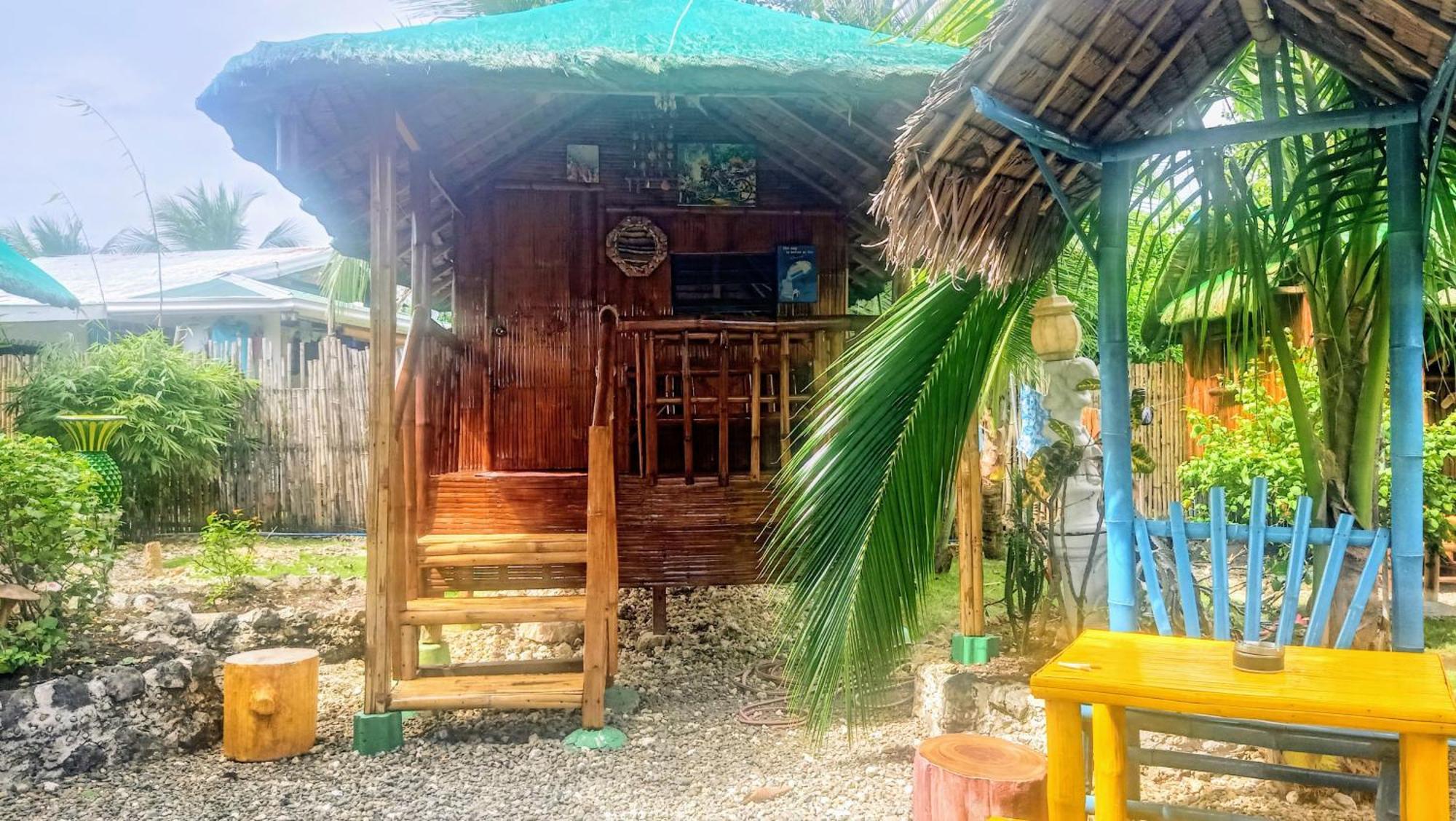 Moalboal Bamboo House / Rooms Kültér fotó