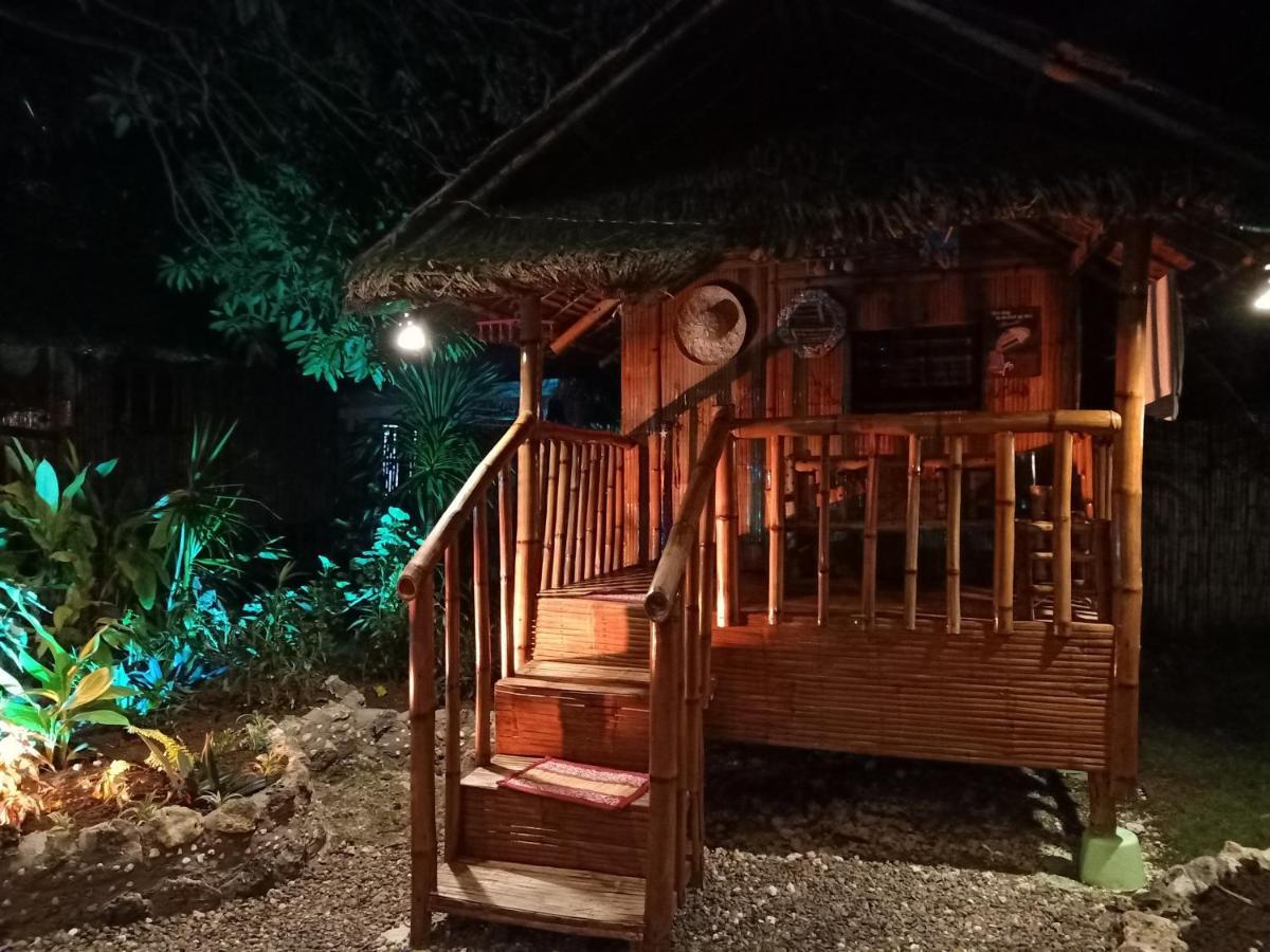 Moalboal Bamboo House / Rooms Kültér fotó
